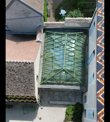 La Sarl Le Quéré située à Chenôve est votre meilleure partenaire pour la fabrication et la réalisation de vos menuiseries extérieures.